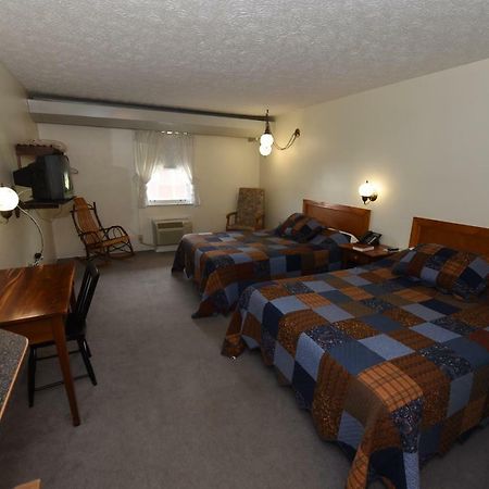 Casselman Inn Grantsville Экстерьер фото