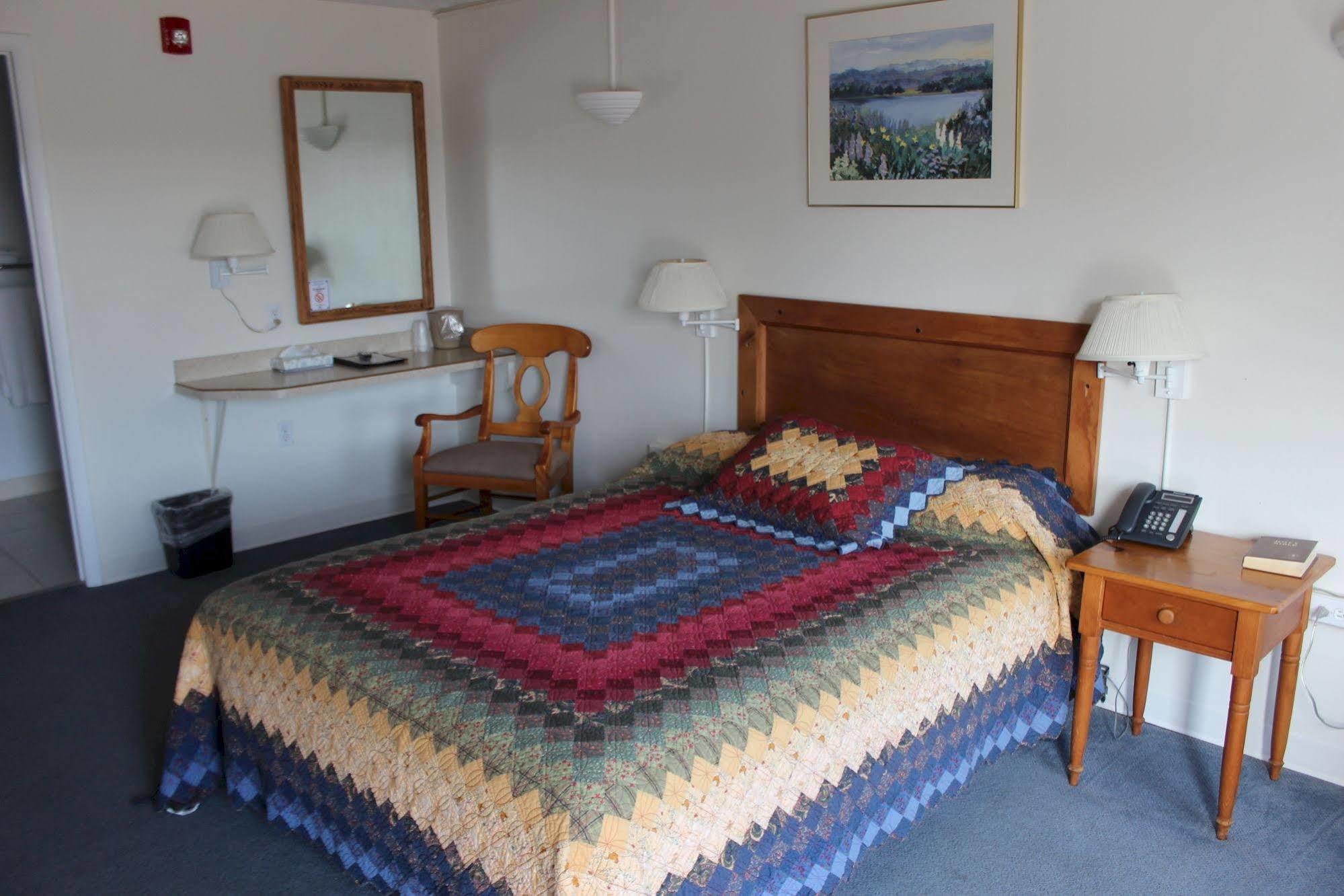Casselman Inn Grantsville Экстерьер фото