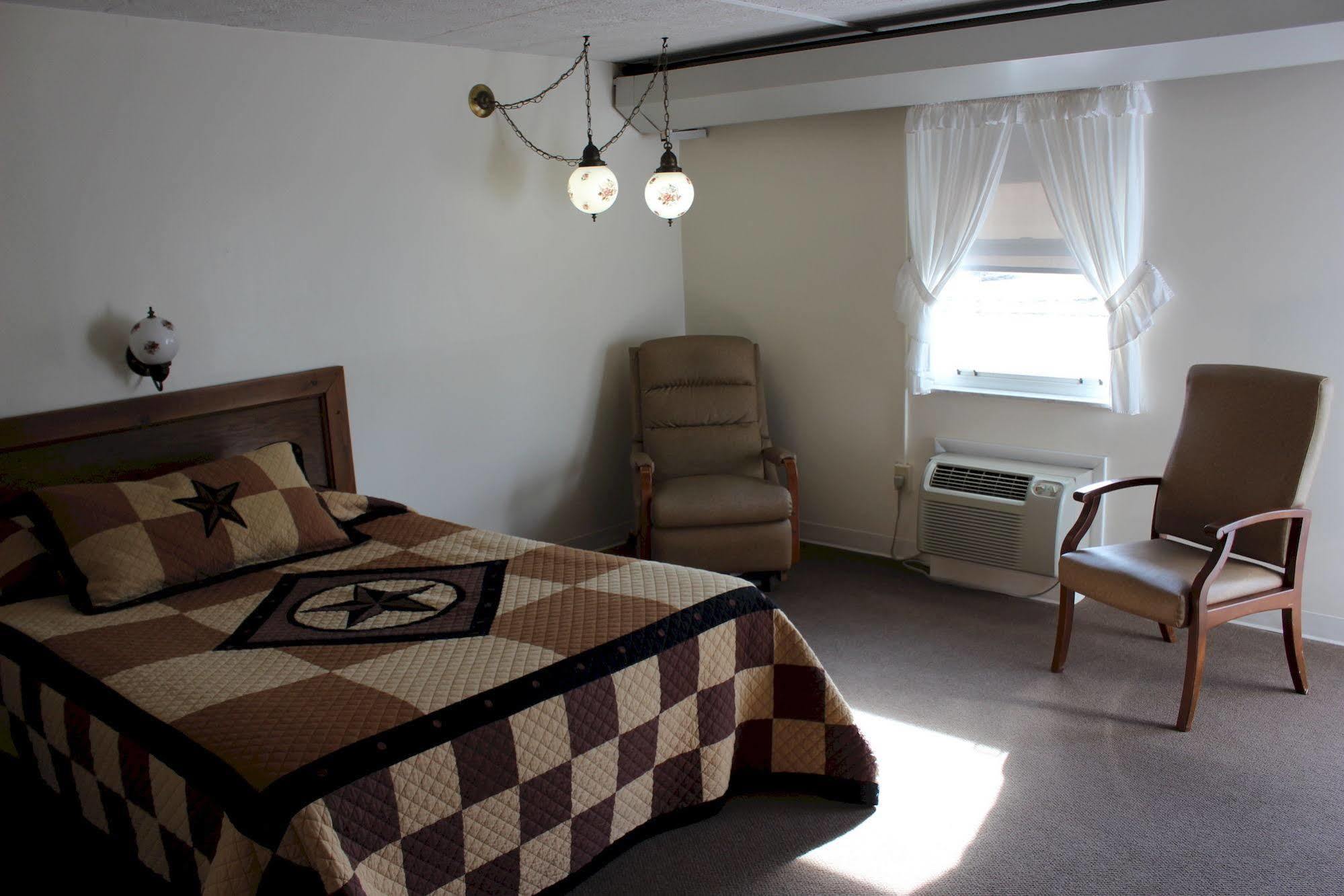 Casselman Inn Grantsville Экстерьер фото